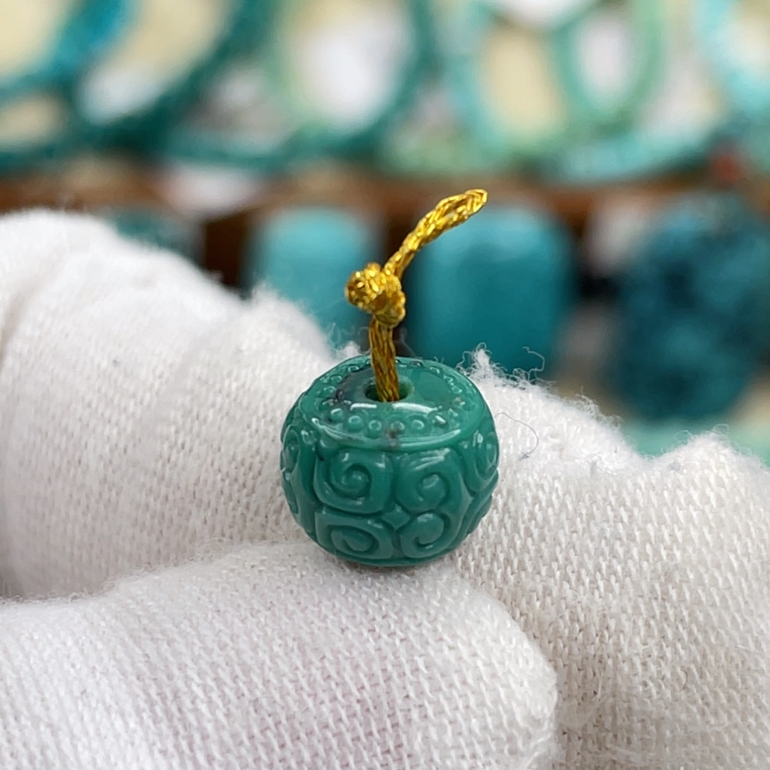 绿松石未镶嵌挂件