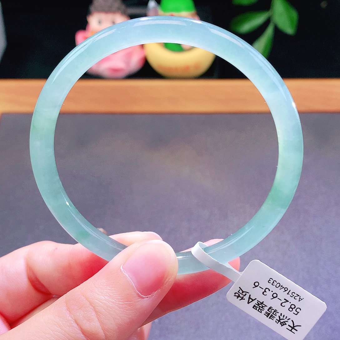 翡翠未镶嵌手镯天然翡翠