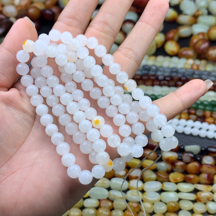 和田玉未镶嵌颈饰隔****长