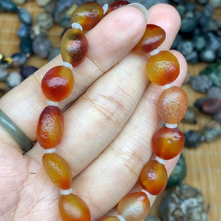 玛瑙/玉髓珠宝半成品未镶嵌阿****珑