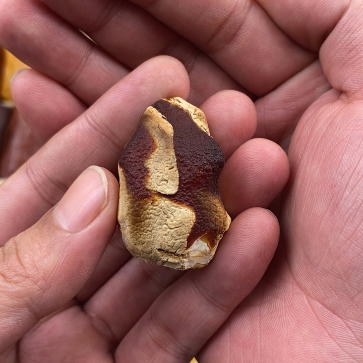 定制琥珀七**光蜜蜡裸石