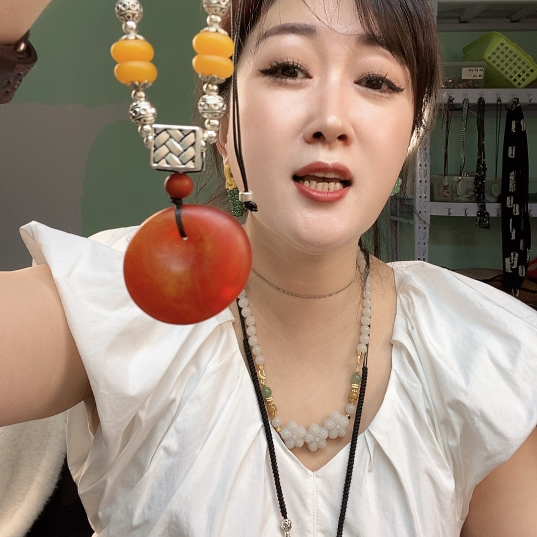 石英质玉合金手镯