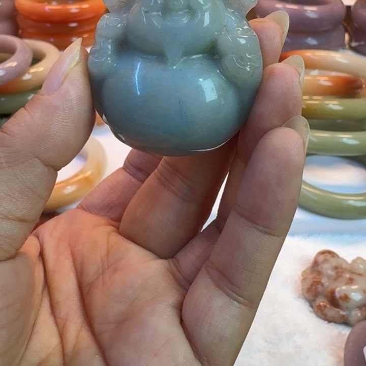 石英岩玉未镶嵌手镯