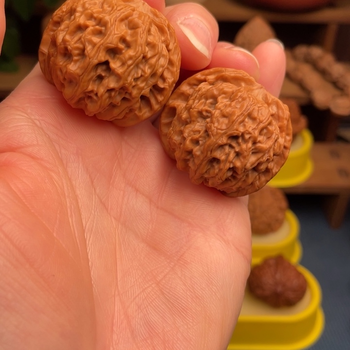 文玩核桃把件苹果园37