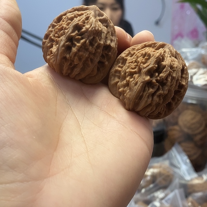 把件文玩核桃42.5红皮四座楼