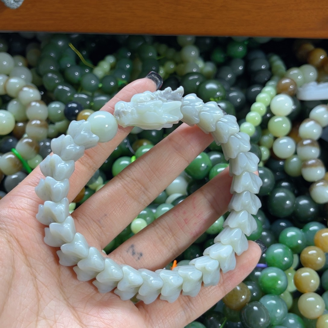 手串未镶嵌和田玉