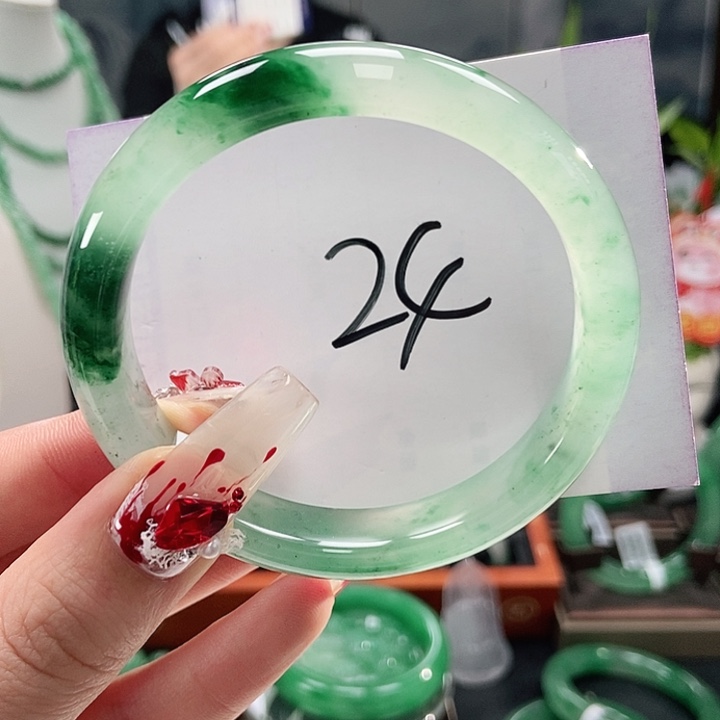 石英质玉手镯未镶嵌天然A货非洲翠手镯