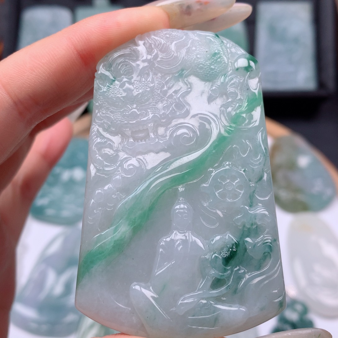 【闪购商品】翡翠颈饰未镶嵌玉龙观音