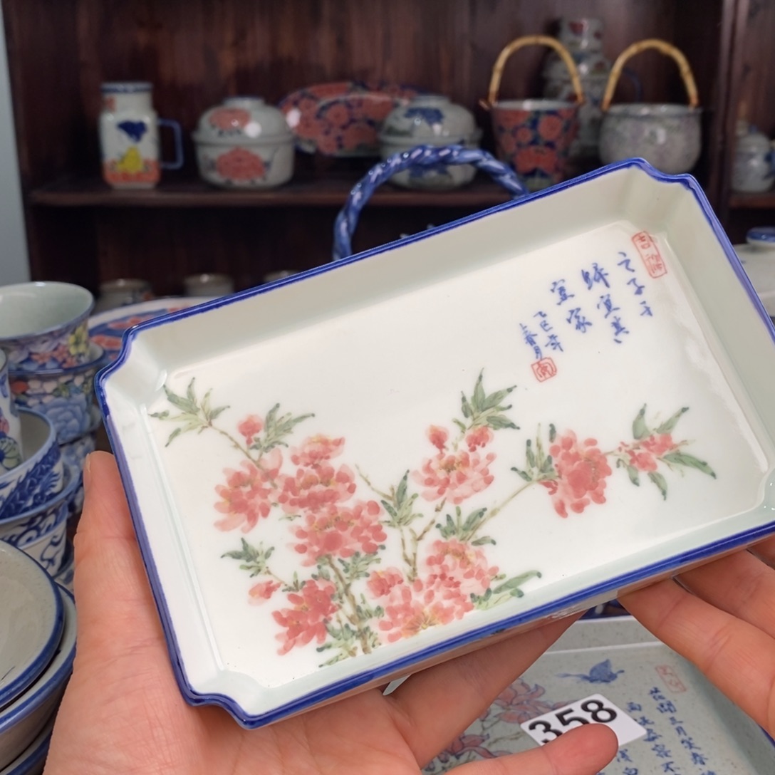 摆件bjjjiuijjjjjjjjjjjjjjj