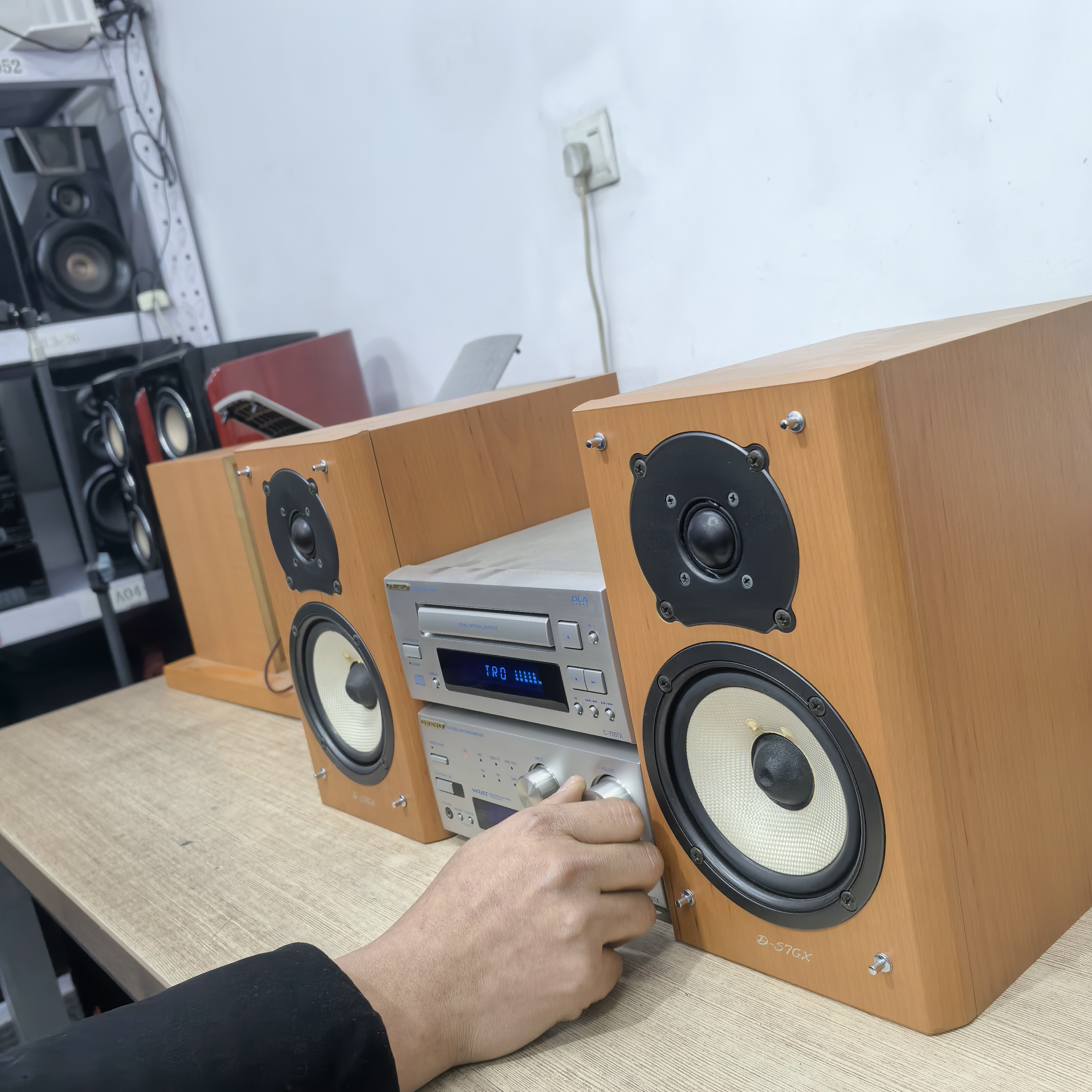 8新  AQ音响功能正常使用邮费自理