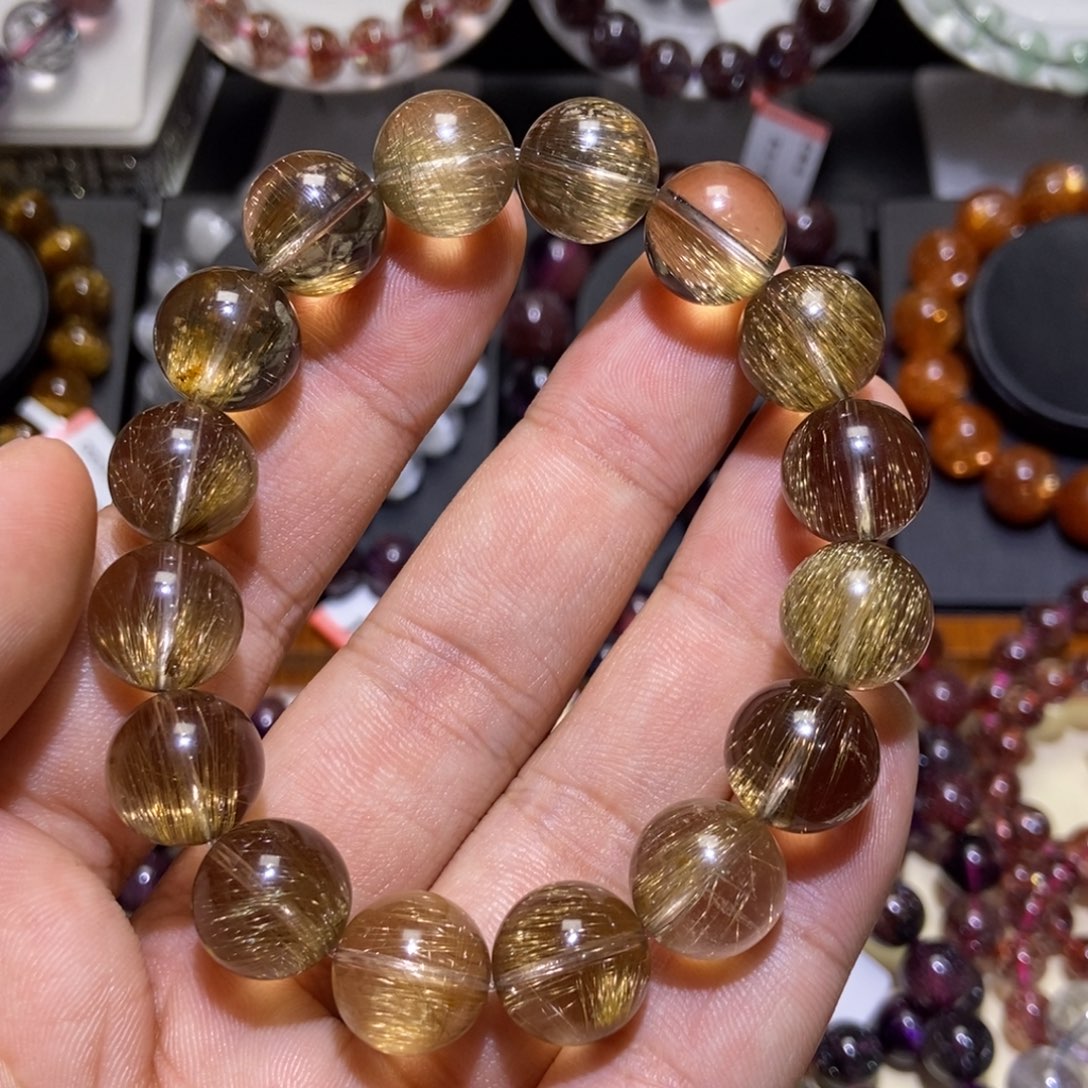 水晶手串未镶嵌皮***?发晶