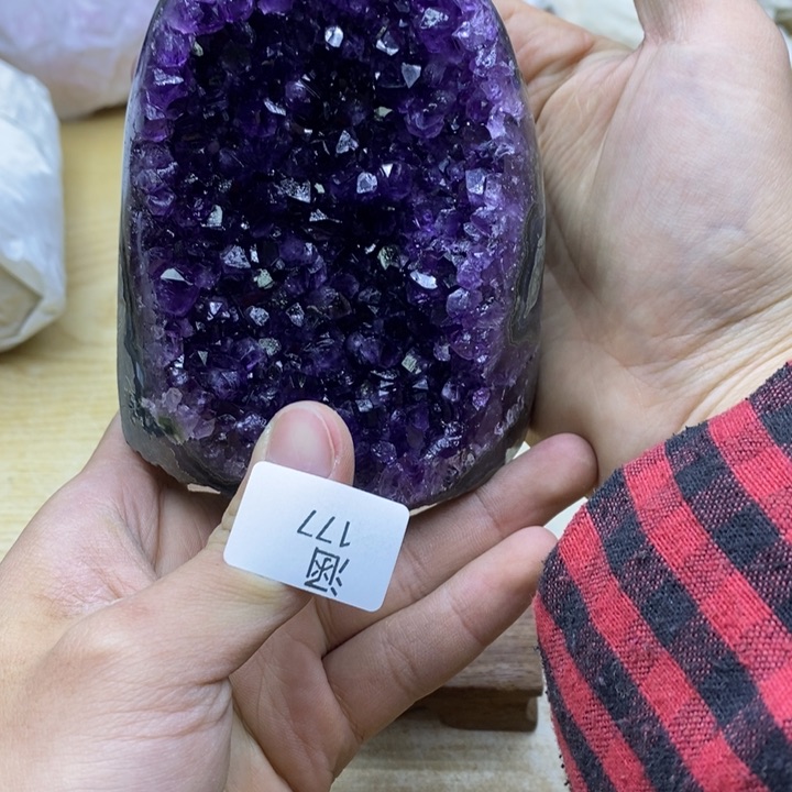 水晶大型摆件（非配饰）未镶嵌