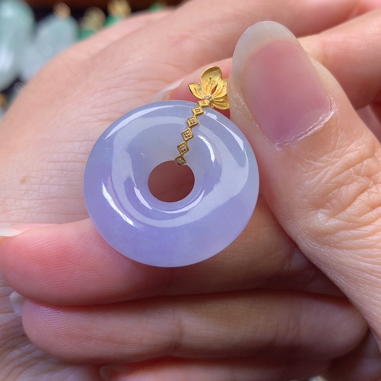 【闪购商品】吊坠(赠链)18K金镶嵌翡翠