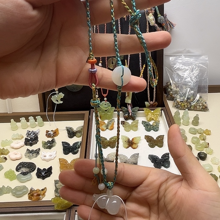 蛇纹石玉未镶嵌吊坠(不含链)