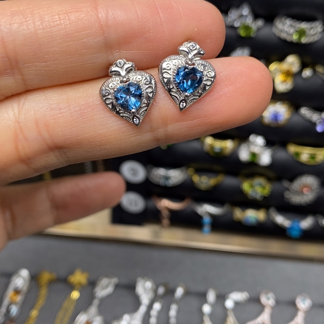 银S925镶嵌耳饰托帕石