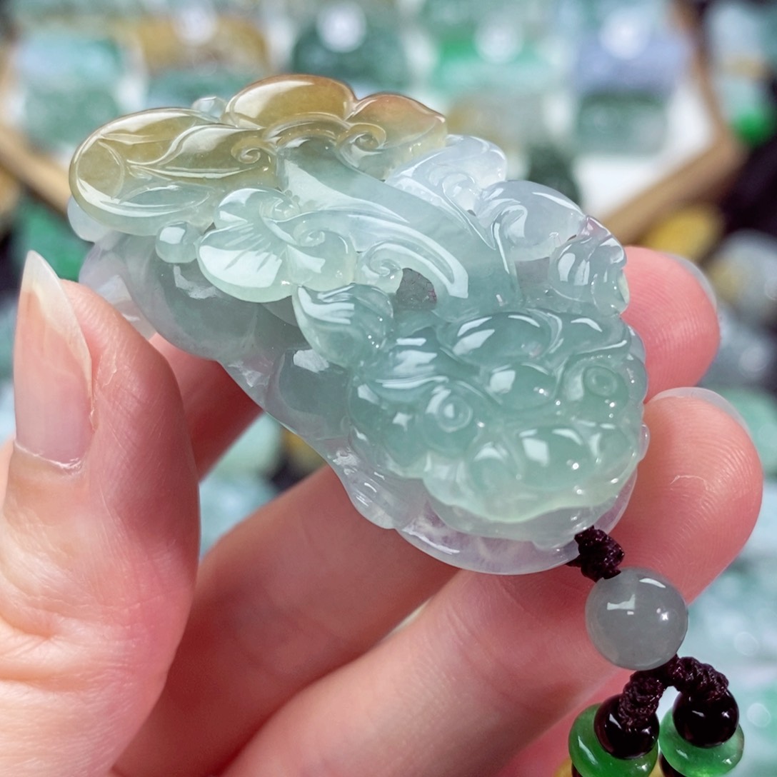 翡翠颈饰未镶嵌天然