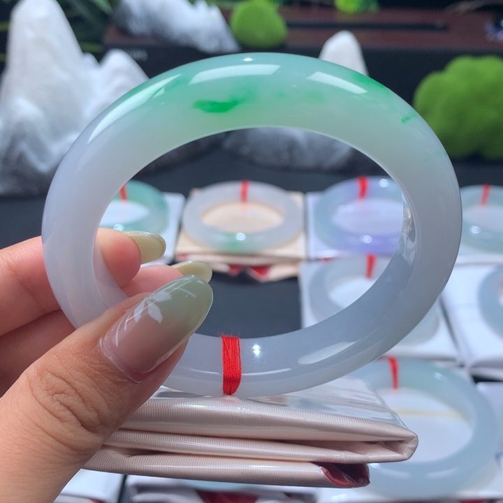 未镶嵌手镯翡翠白底飘翠3（拆单链接）