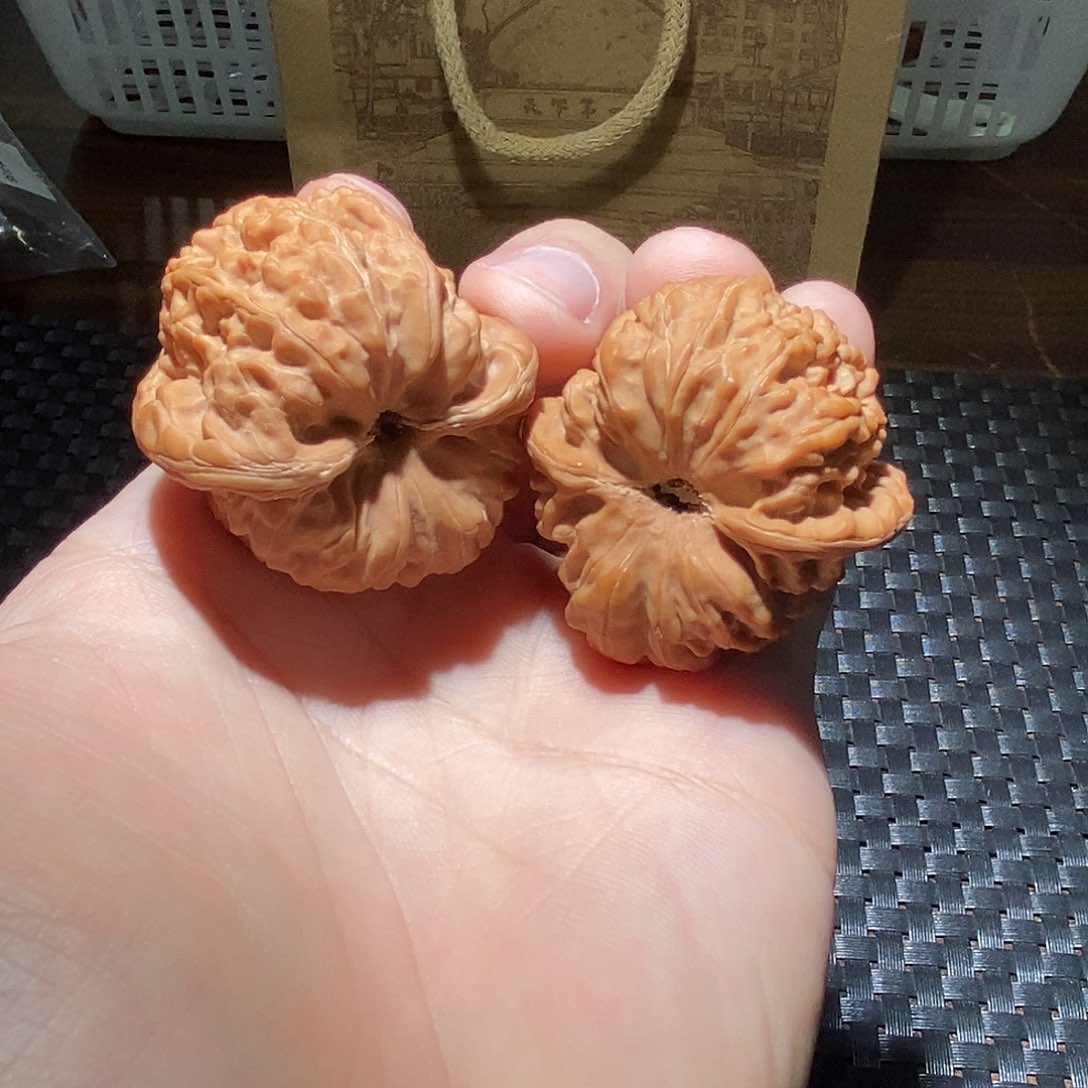 文玩核桃吊坠全品平谷凹底38尺