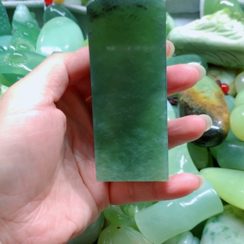 未镶嵌蛇纹石玉手把件