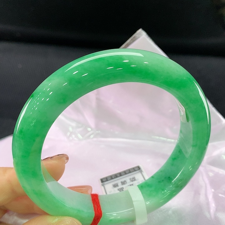翡翠手镯未镶嵌正圈62-63