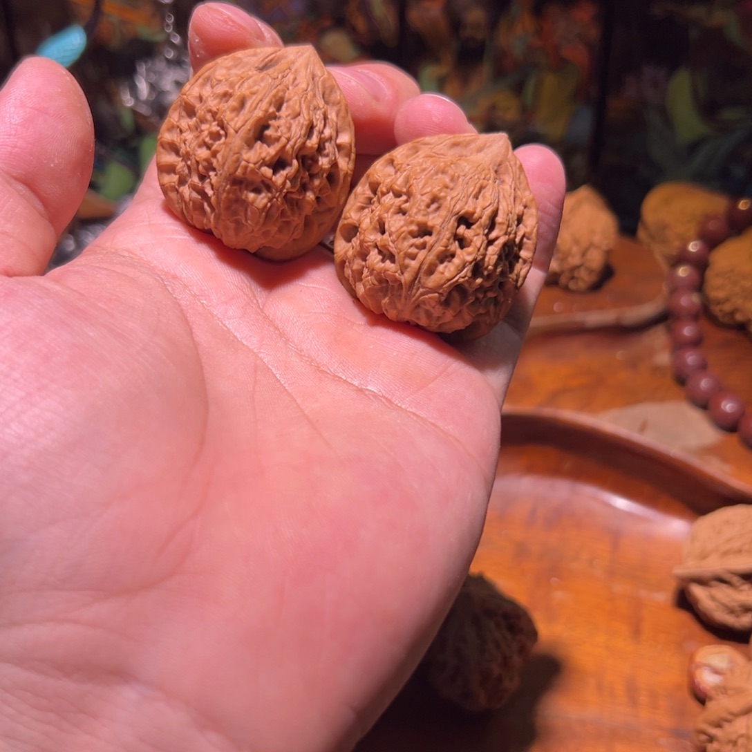 吊坠文玩核桃36全品满肉水龙纹一对