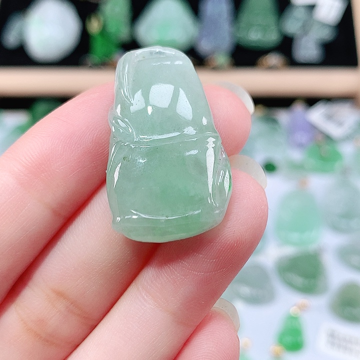 翡翠未镶嵌颈饰吊坠