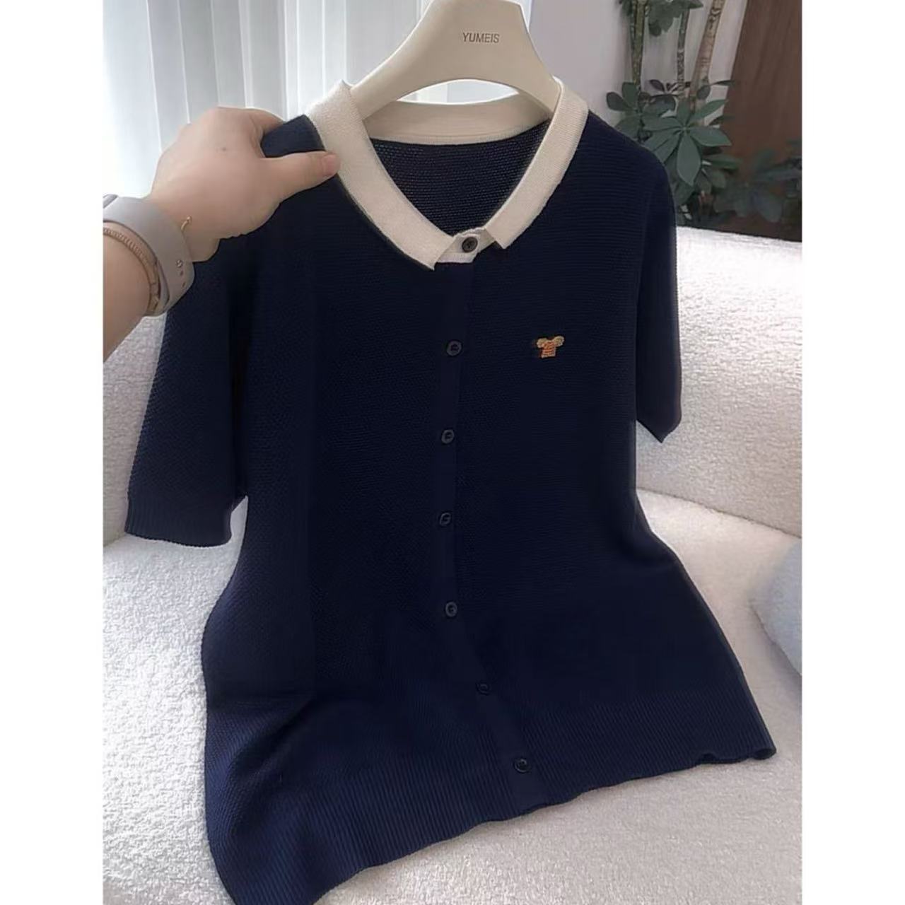 丽丽家~蜜蜂藏青短袖气质百搭夏季宽松圆领上衣