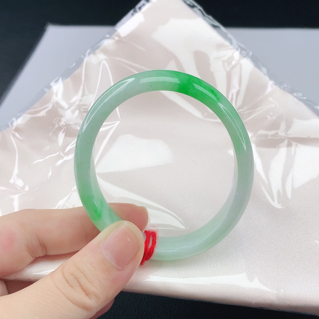 翡翠手镯未镶嵌翡翠079贵妃