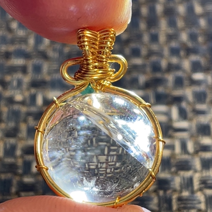 水晶颈饰未镶嵌得****饭