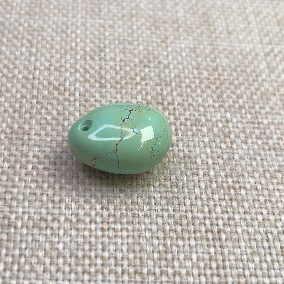 雪***香绿松石未镶嵌珠宝奇石