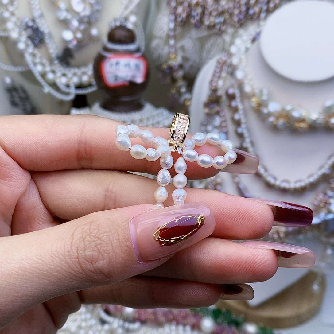 淡水珍珠颈饰未镶嵌