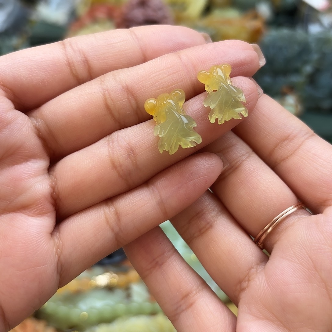 花****蛇纹石玉未镶嵌吊坠