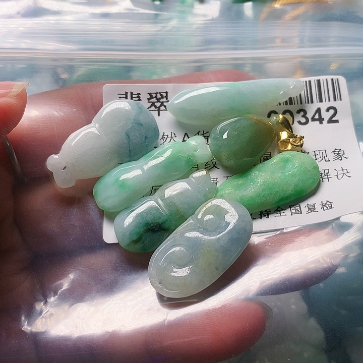 颈饰未镶嵌翡翠?*娜342