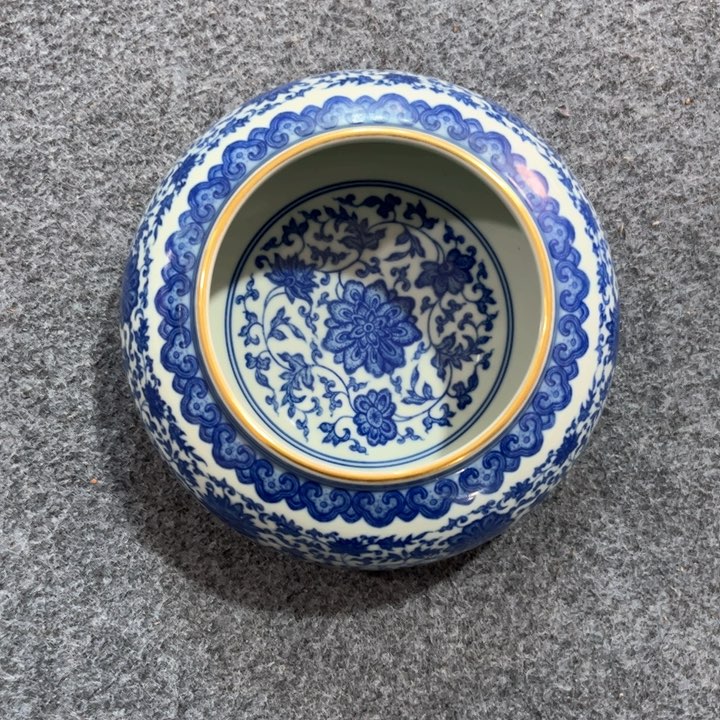 尚*生源思陶瓷有限公司