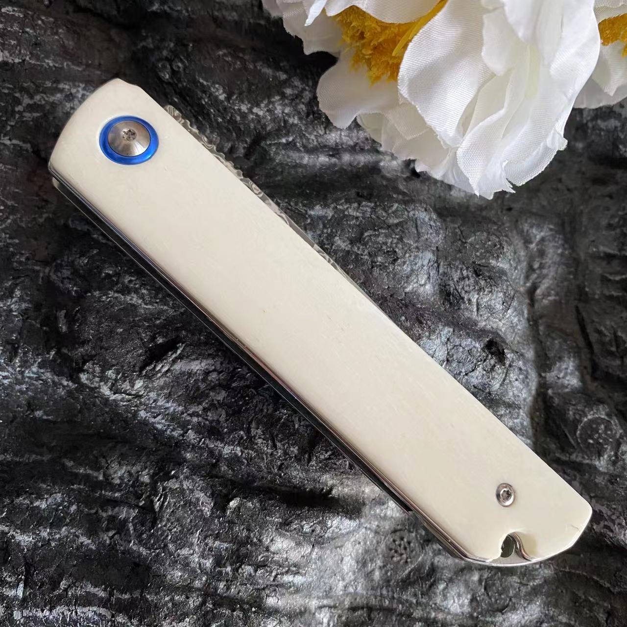 （新疆包邮）小忍 白牛骨大马折叠稀缺水滴纹高硬度折叠刀手工锋利