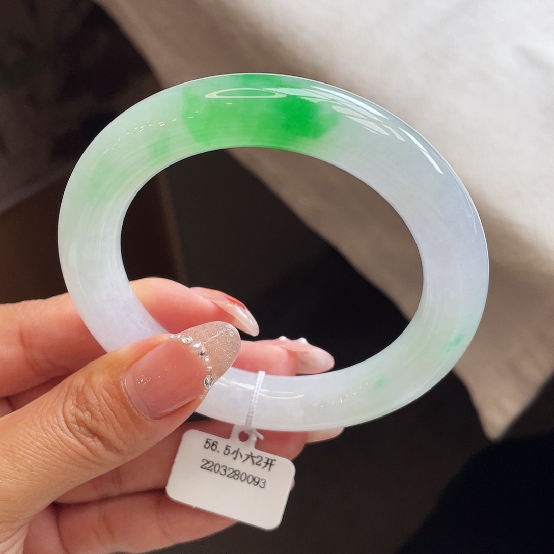 翡翠手镯未镶嵌56-57圆条