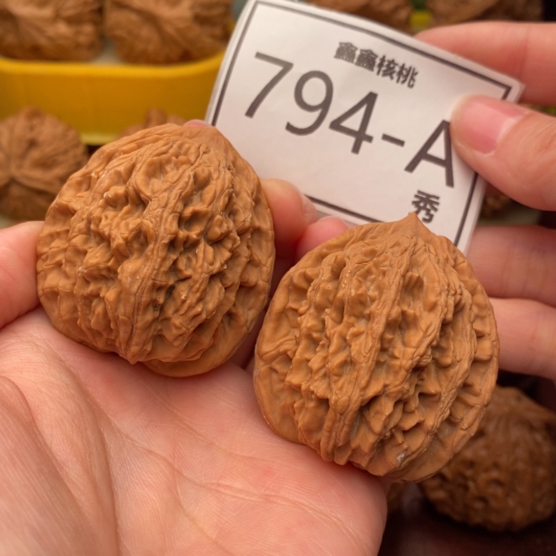 文玩核桃把件虎头41