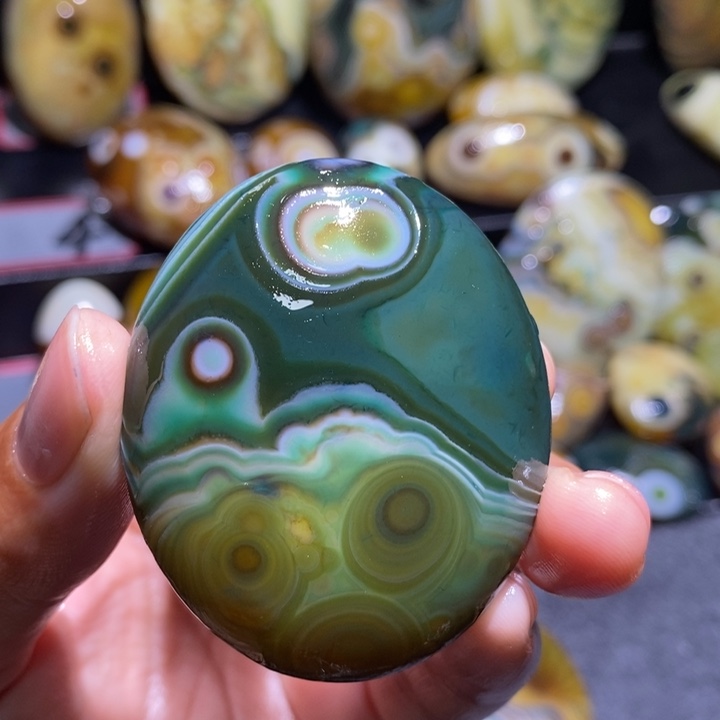 未镶嵌玛瑙/玉髓珠宝奇石