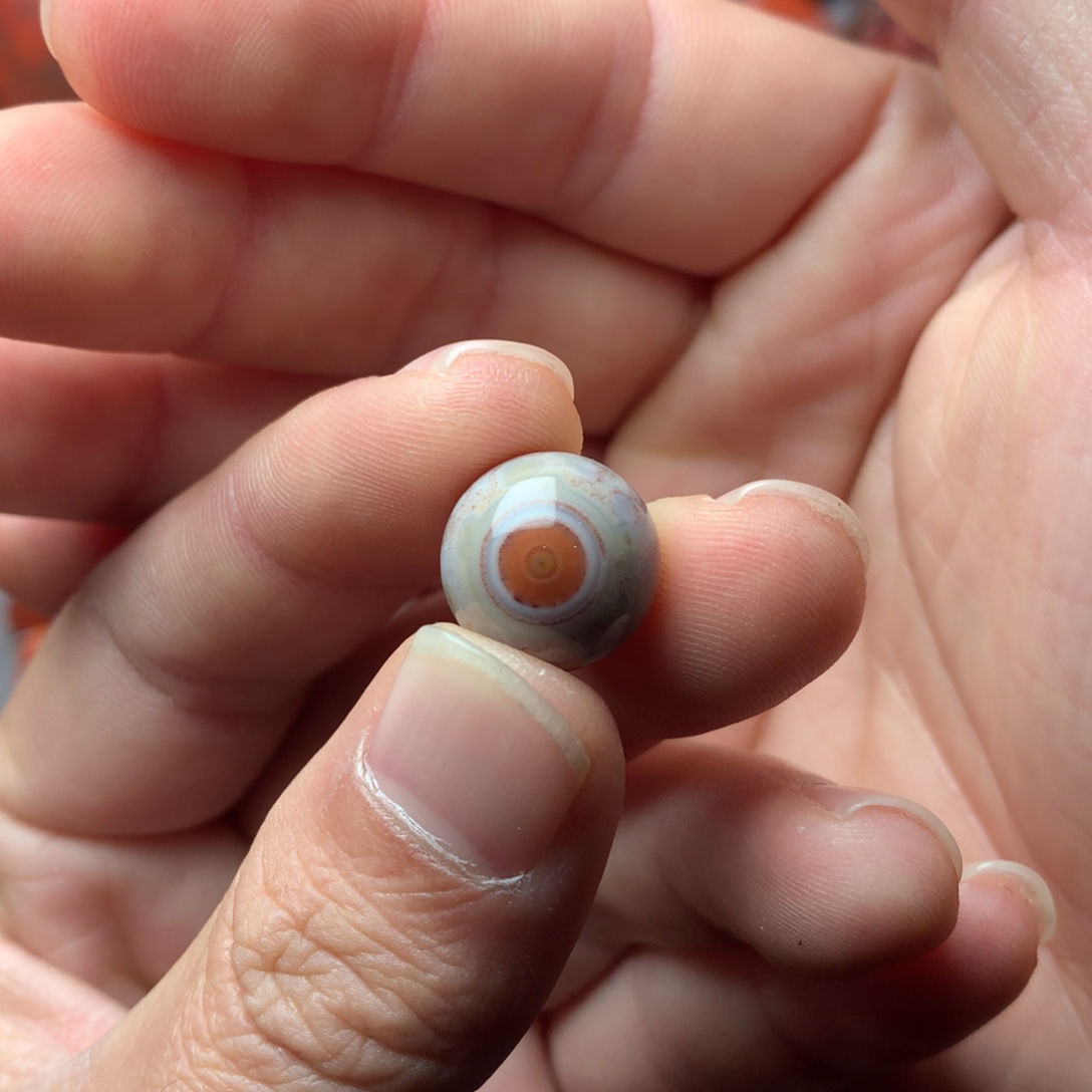 哈***姐南红玛瑙未镶嵌1珠子