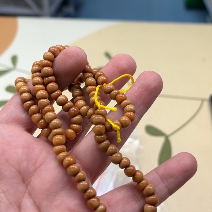 吊坠白玉菩提苏*坡黄色2876