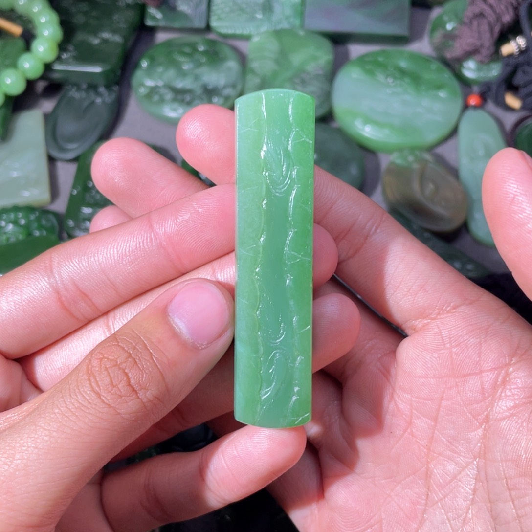 和田玉（碧玉）颈饰未镶嵌