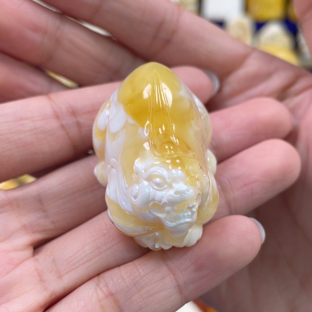 未镶嵌蜜蜡裸石捡****京琥珀蜜蜡貔貅吊坠