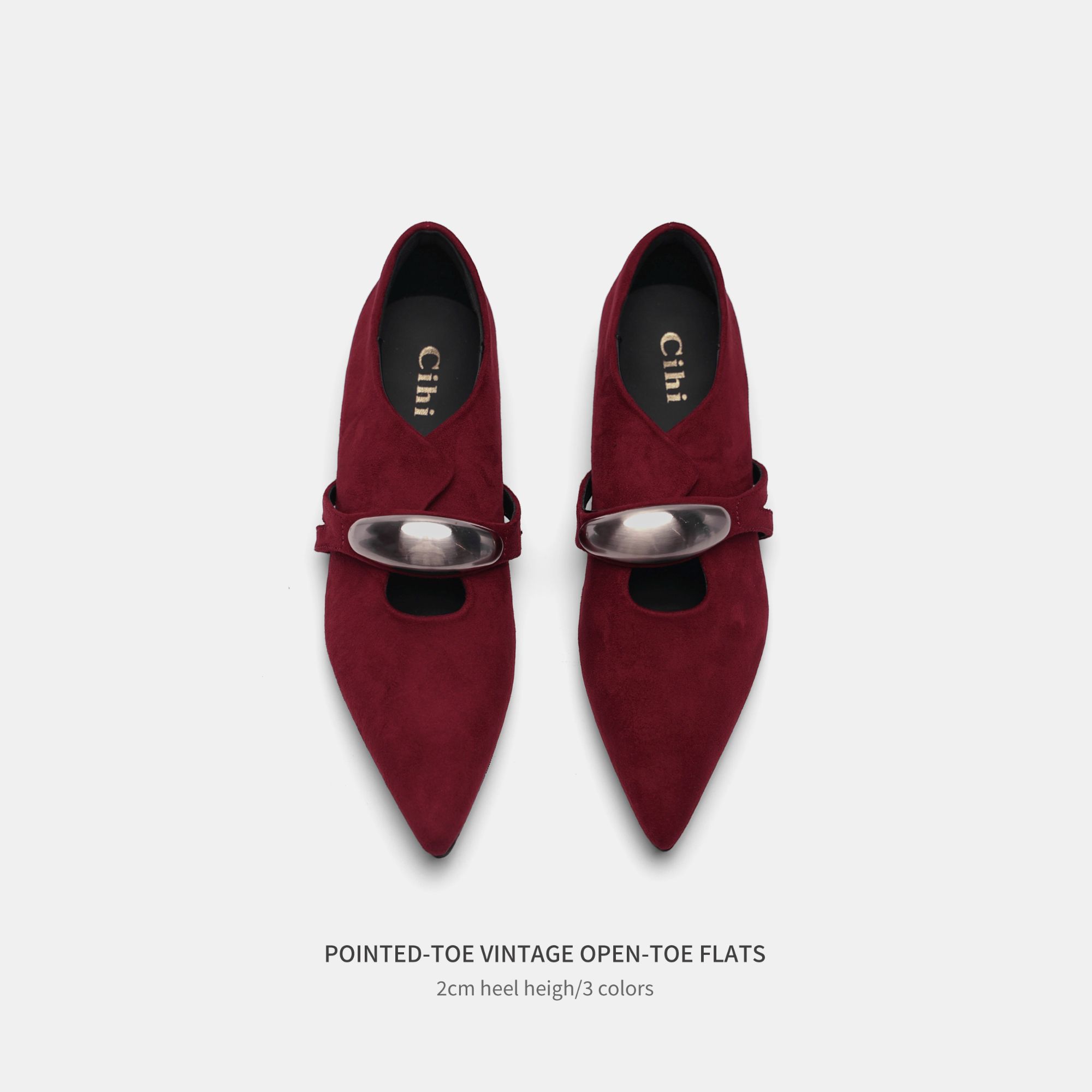 Cihi’Coisini‘ 松弛感 尖头复古金属扣镂空低跟单鞋