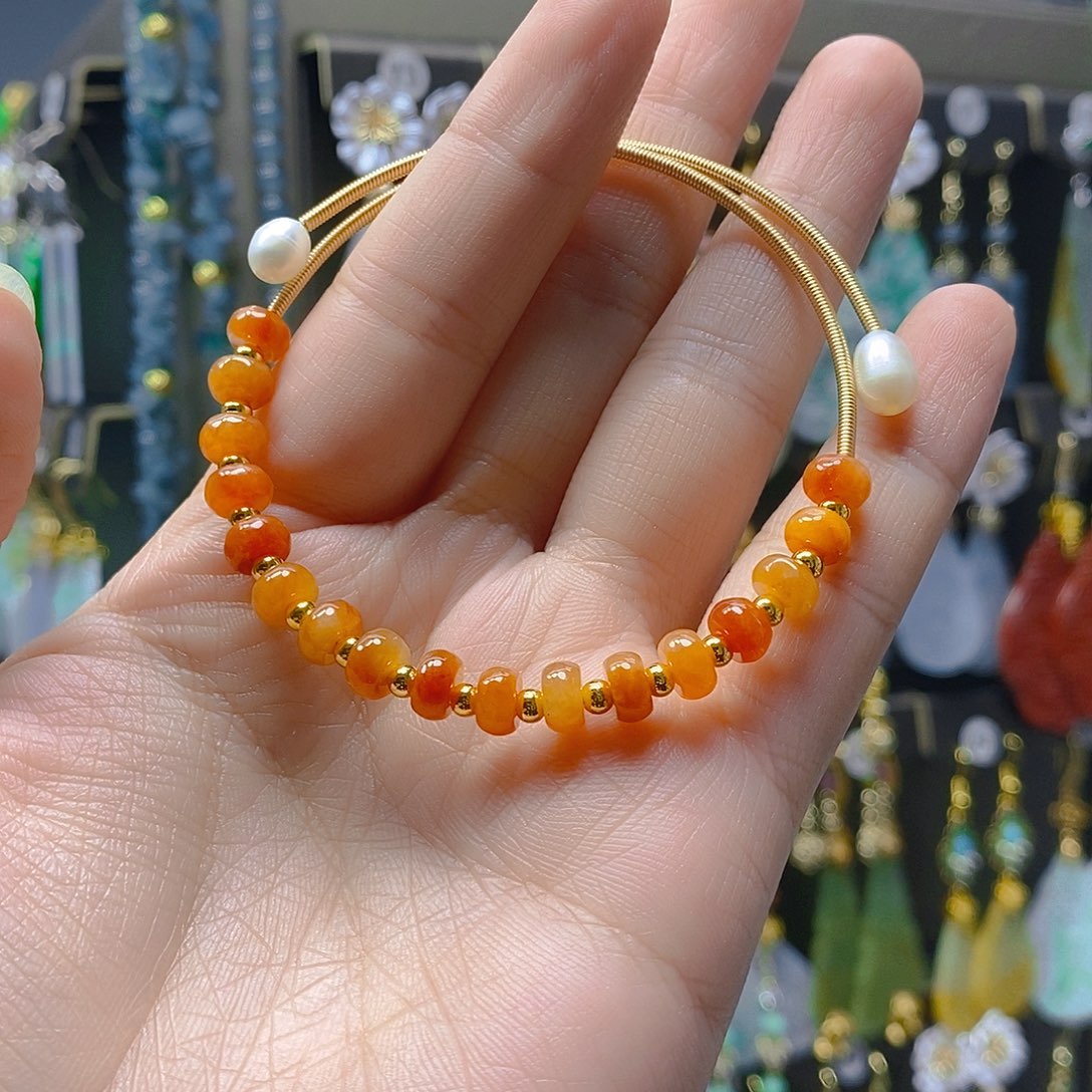 未镶嵌翡翠耳饰翡翠
