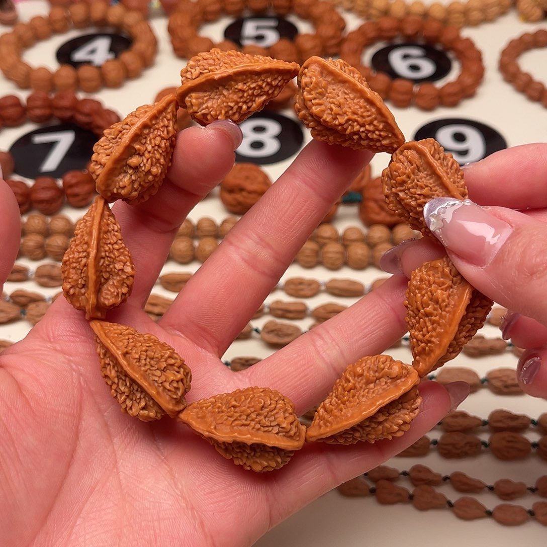 半***！吊坠文玩核桃绣花鞋