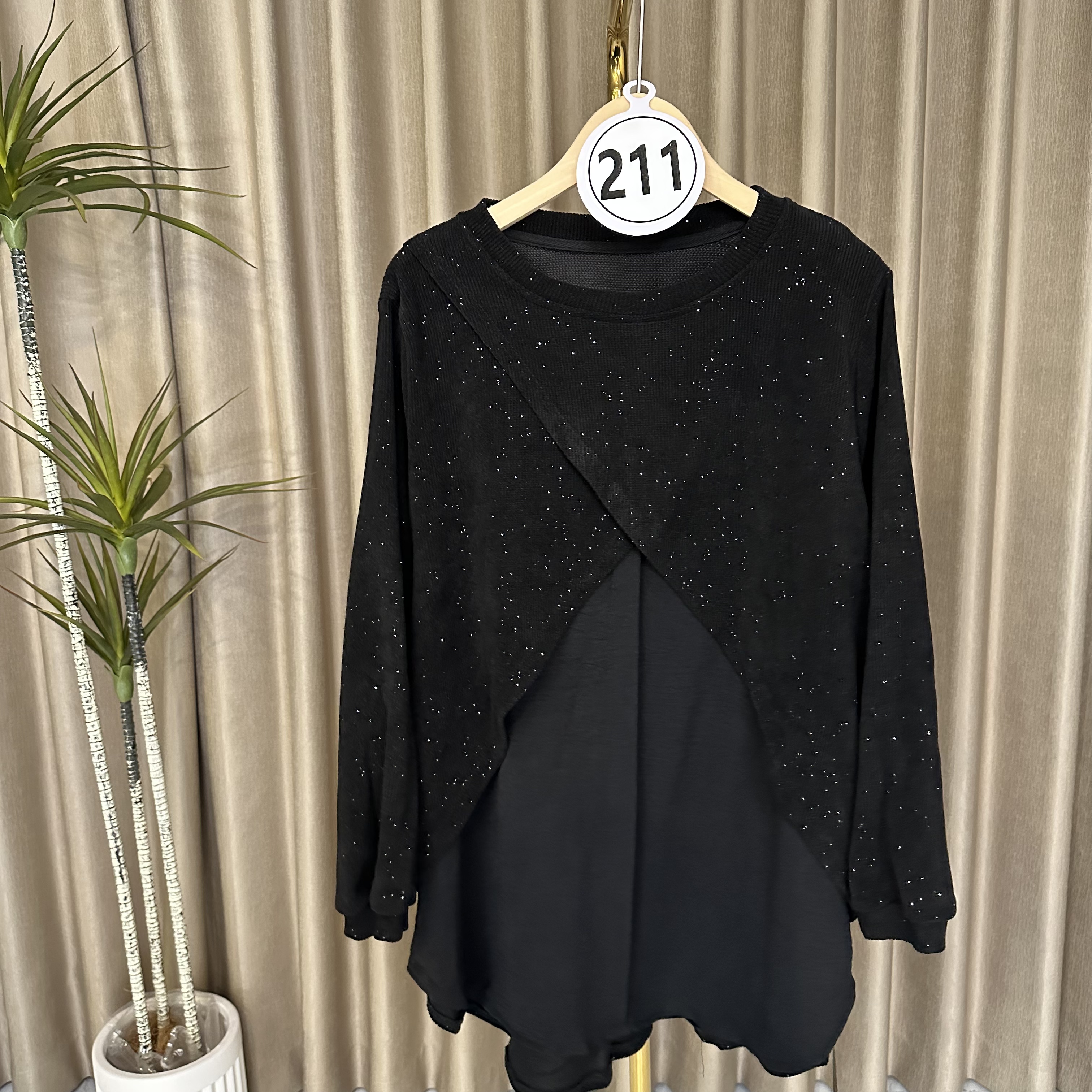 【211】新潮风长袖宽松型T恤秋季重工简约轻奢维尼百搭黑色