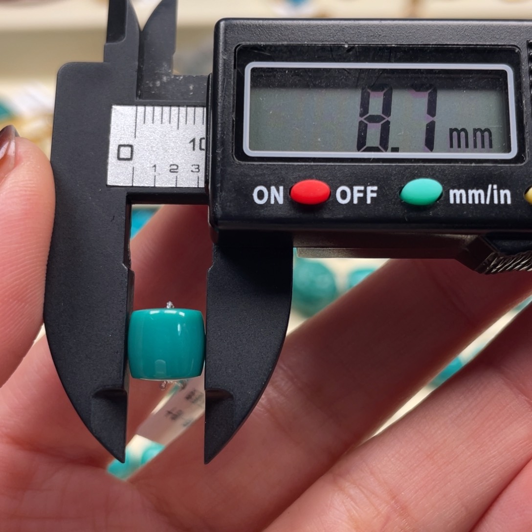 未镶嵌绿松石珠宝奇石直切