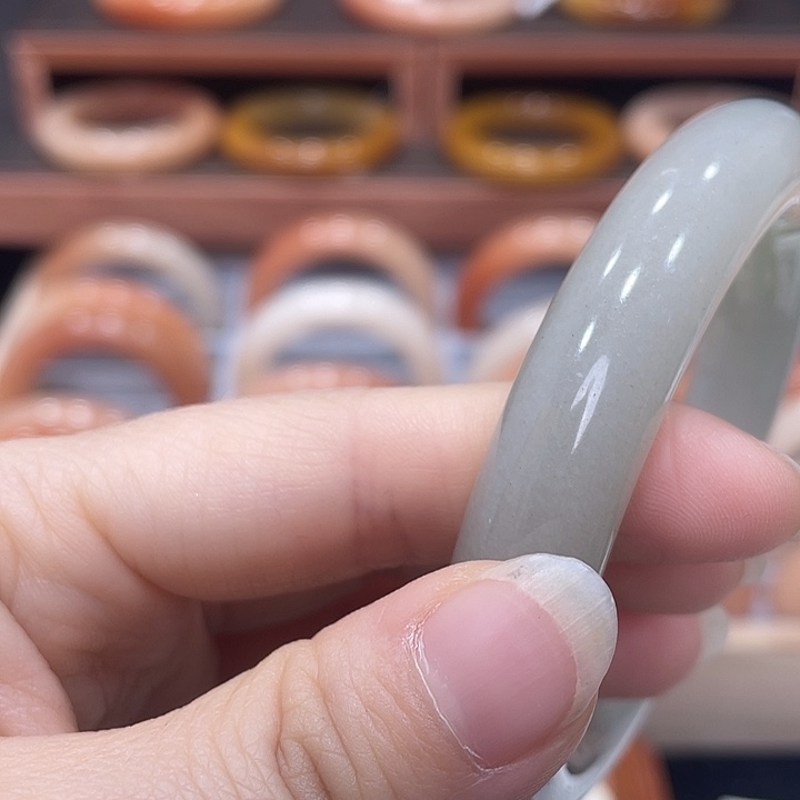 未镶嵌石英质玉珠宝奇石平**乐