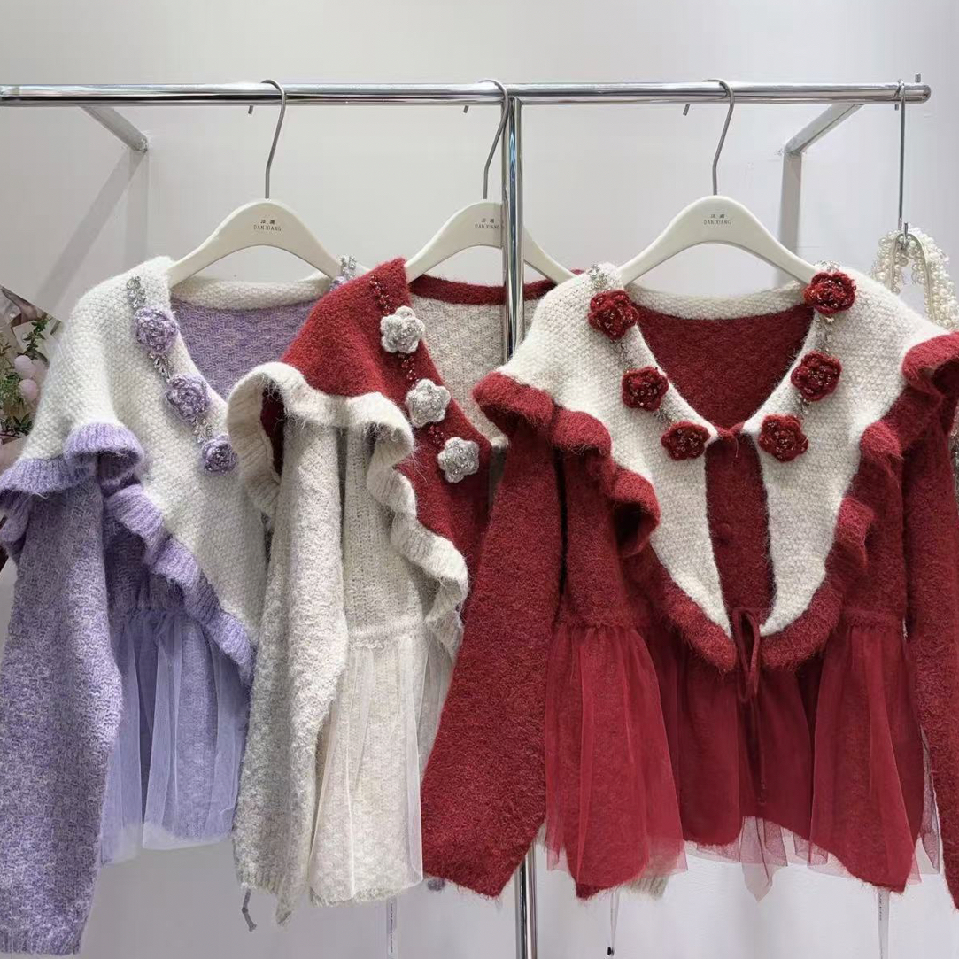 媛媛欧货 实拍湘60213娃娃领花朵网纱宽松可爱减龄甜美针织衫