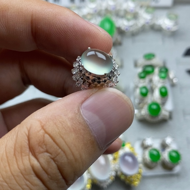 未镶嵌定制翡翠玻璃种9.5mm